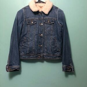 Kids size 10/12 large denim jacket great condition except one sleeve snap broke